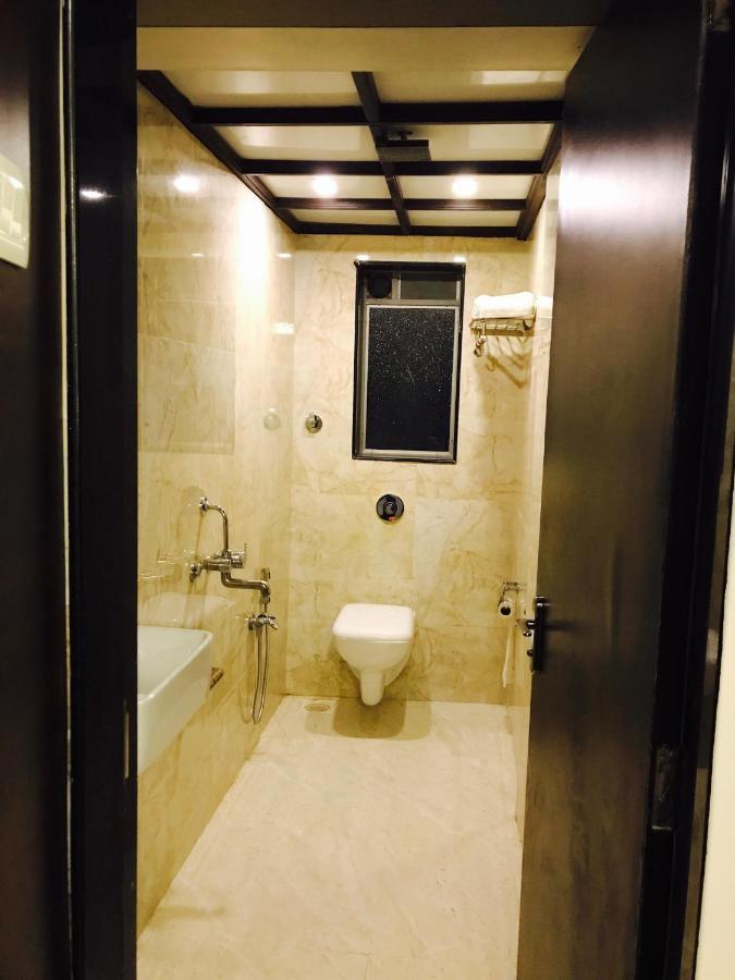 Hotel Sai Kripa Imperial Daman Bagian luar foto
