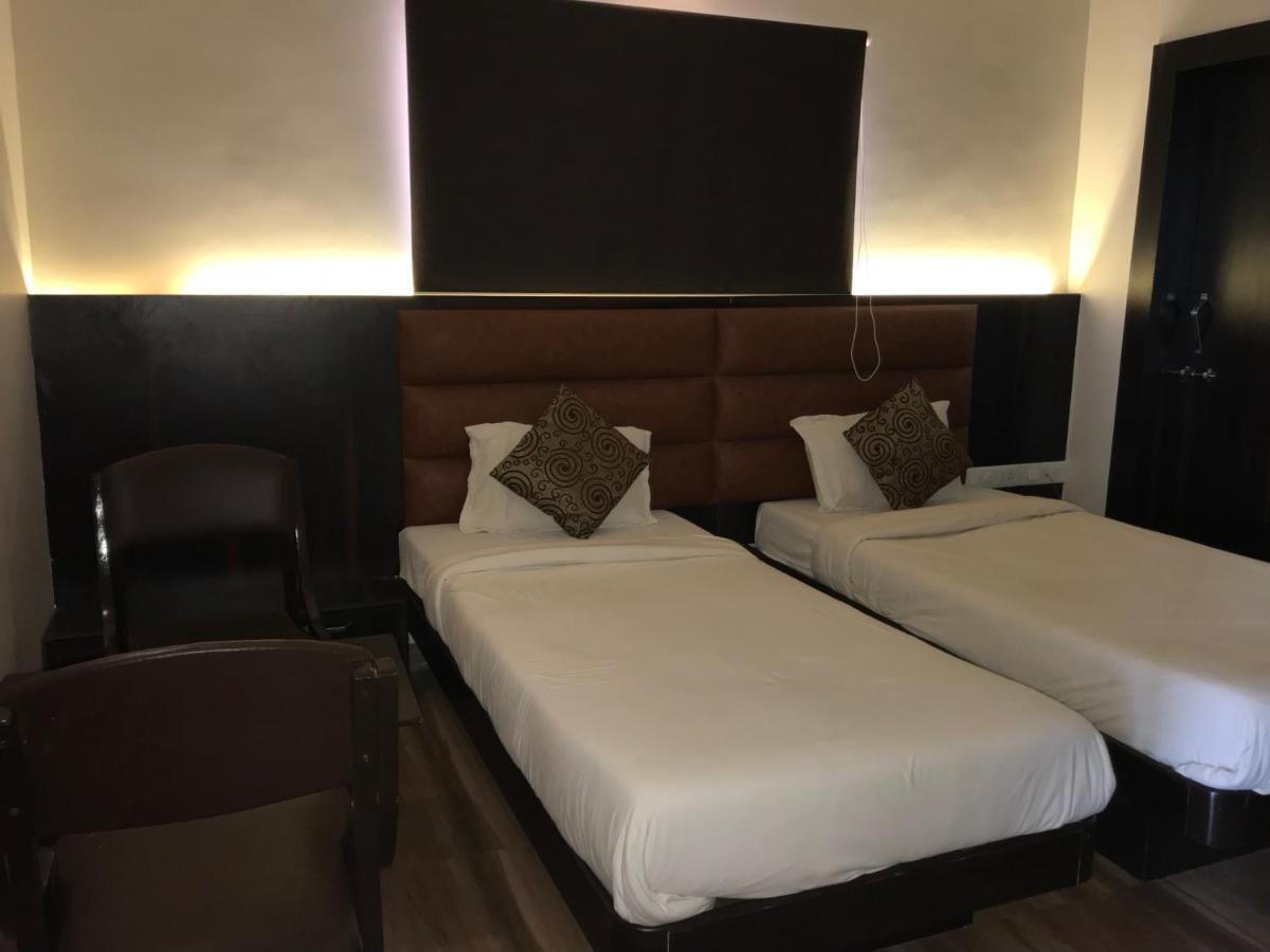 Hotel Sai Kripa Imperial Daman Bagian luar foto